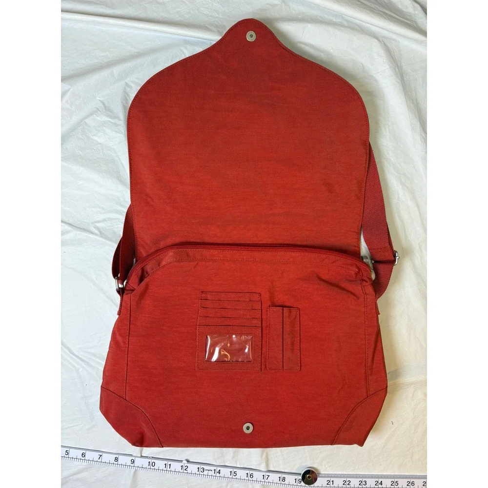 Baggallini Neighborhood‎ Deep Red Nylon Laptop Messenger Bag Adjustable Luggage